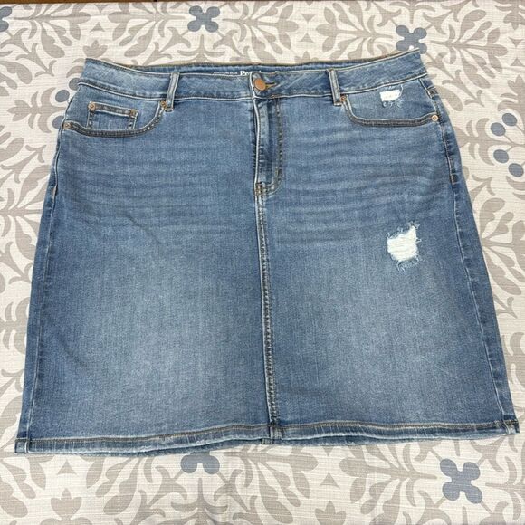 Women’s Addition Elle Premium denim skirt sz 20 - Picture 1 of 4